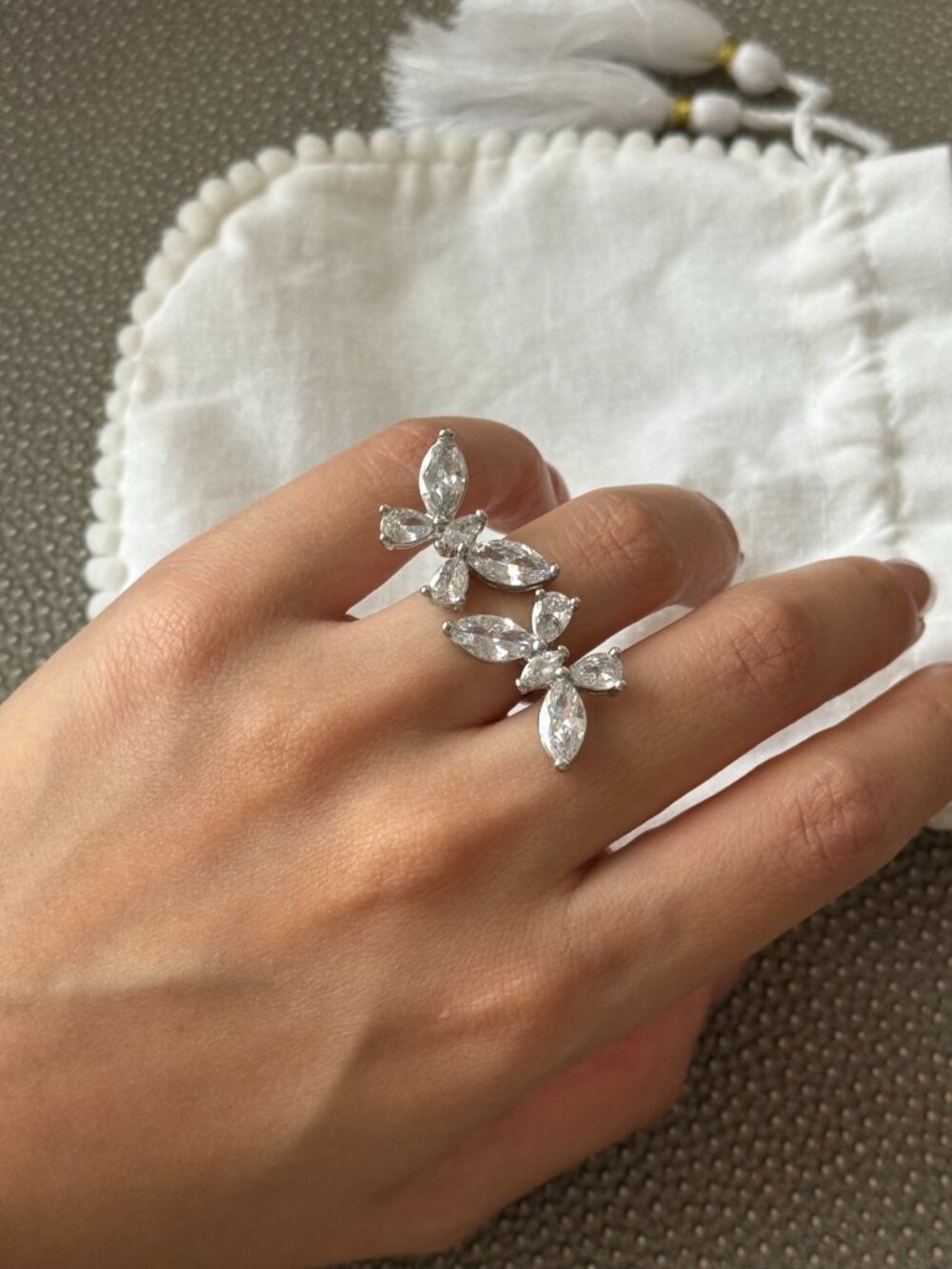 Silver Marquise Crystal Leaf Between Finger Ring Size 5.5